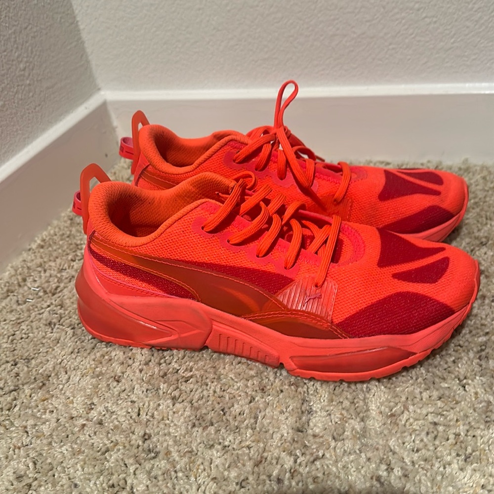 Puma LQDCELL Optic Sheer High Risk Red